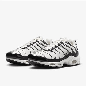 Nike Air Max Plus Men’s Low-Top Running Sneakers