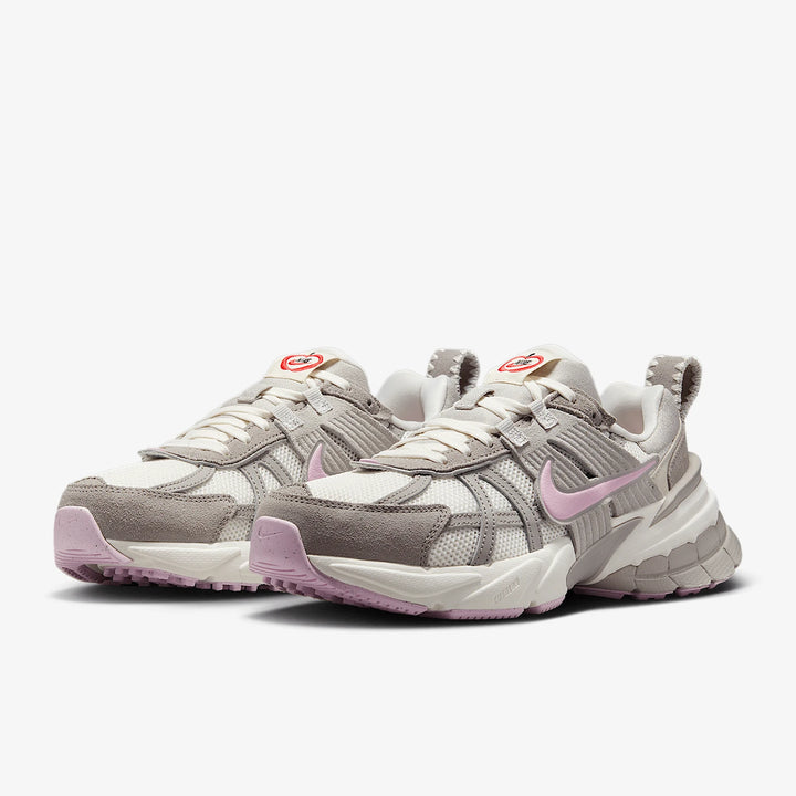 Nike V2K Run women's sneakers, image 1