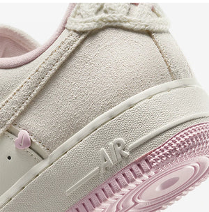 Nike Air Force 1 Low Women’s Sneakers