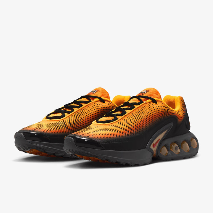 Nike Air Max Dn SE men's running shoes, image 1
