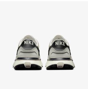 Nike Phoenix Waffle Women’s Retro Sneakers