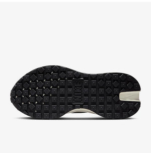 Nike Phoenix Waffle Women’s Retro Sneakers