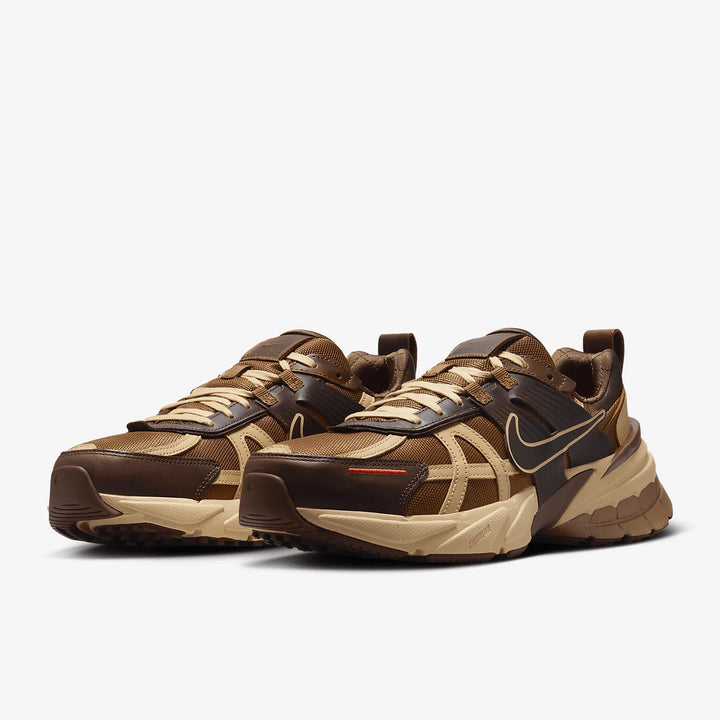 Nike V2K Run men's sneakers, image 1